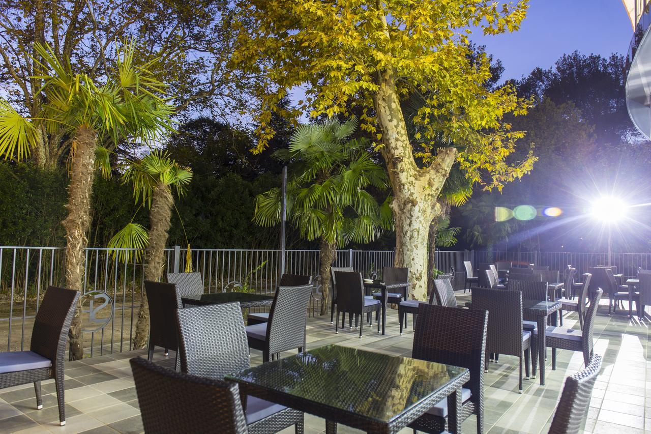 Sunrise Garden Hotel 3* กากรา ภายนอก รูปภาพ