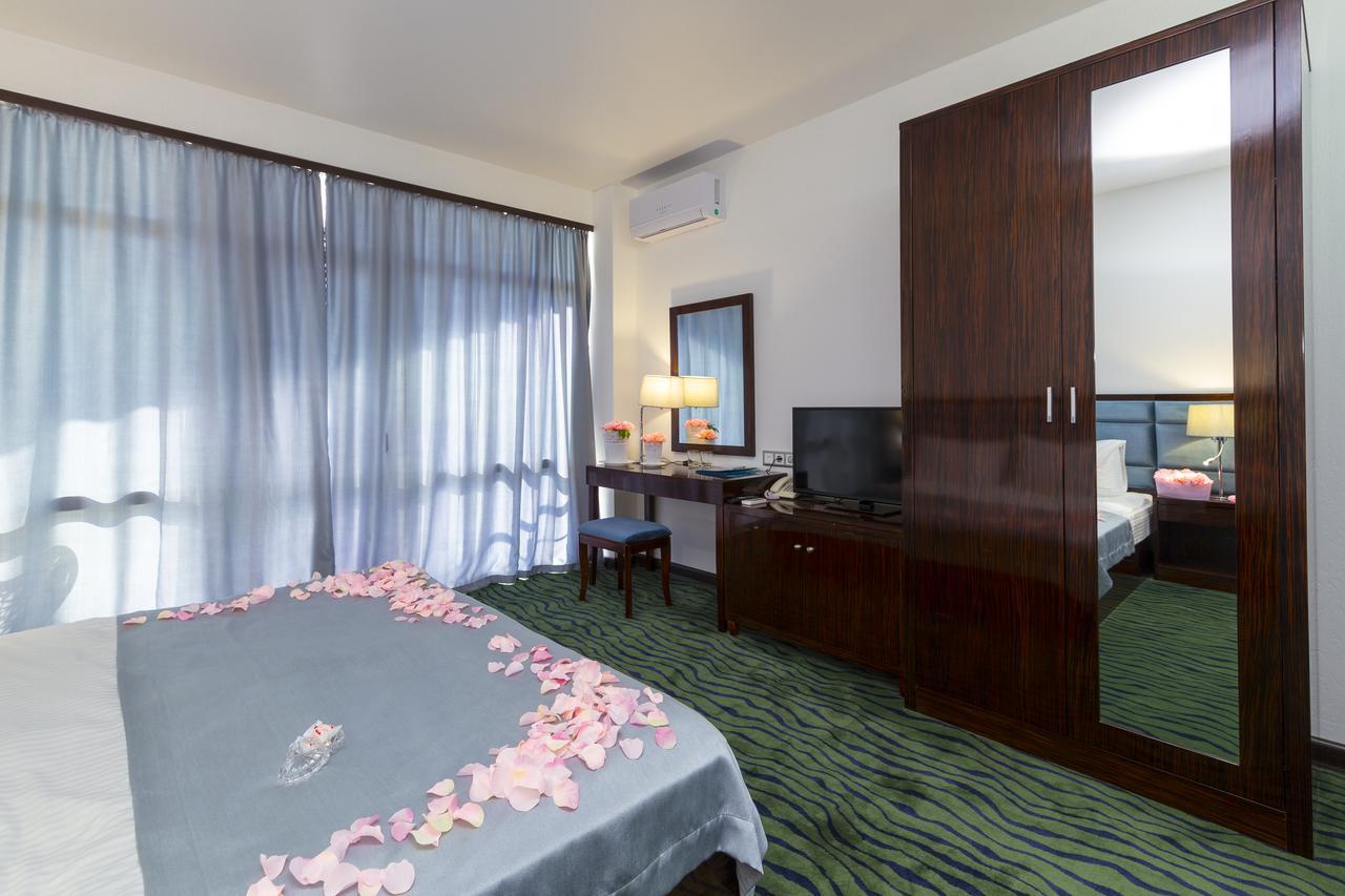 Sunrise Garden Hotel 3* กากรา ภายนอก รูปภาพ