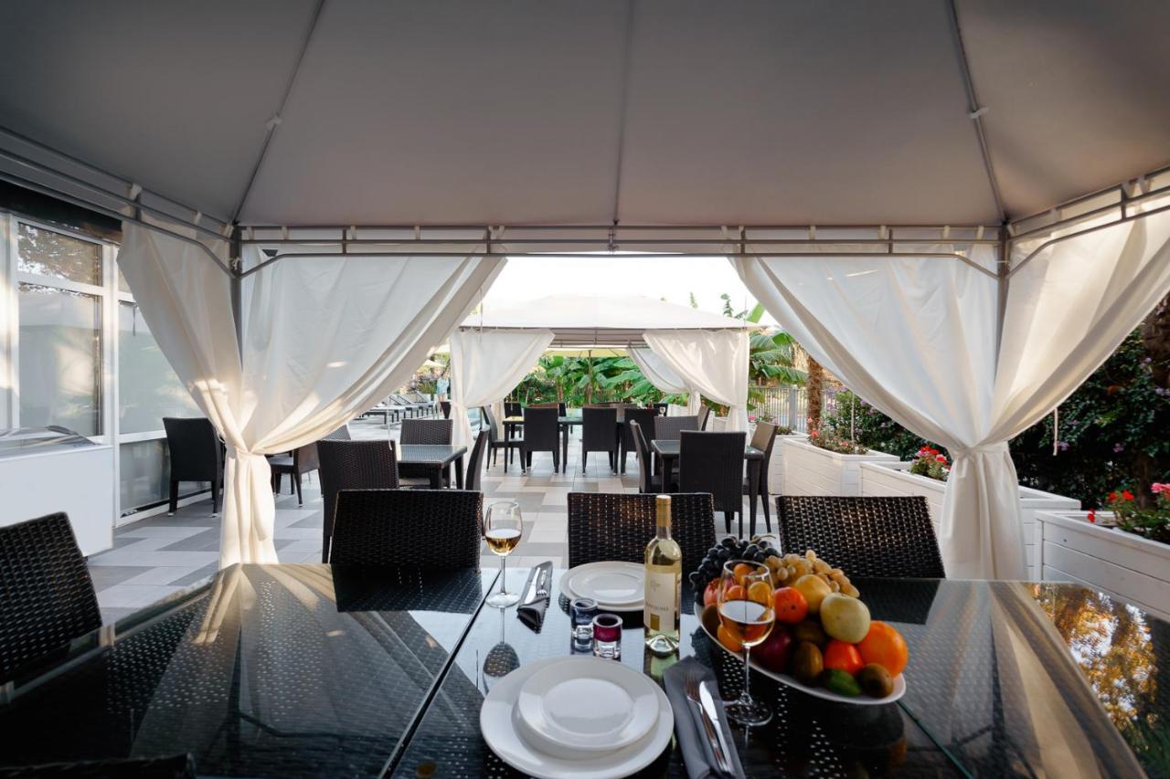 Sunrise Garden Hotel 3* กากรา ภายนอก รูปภาพ